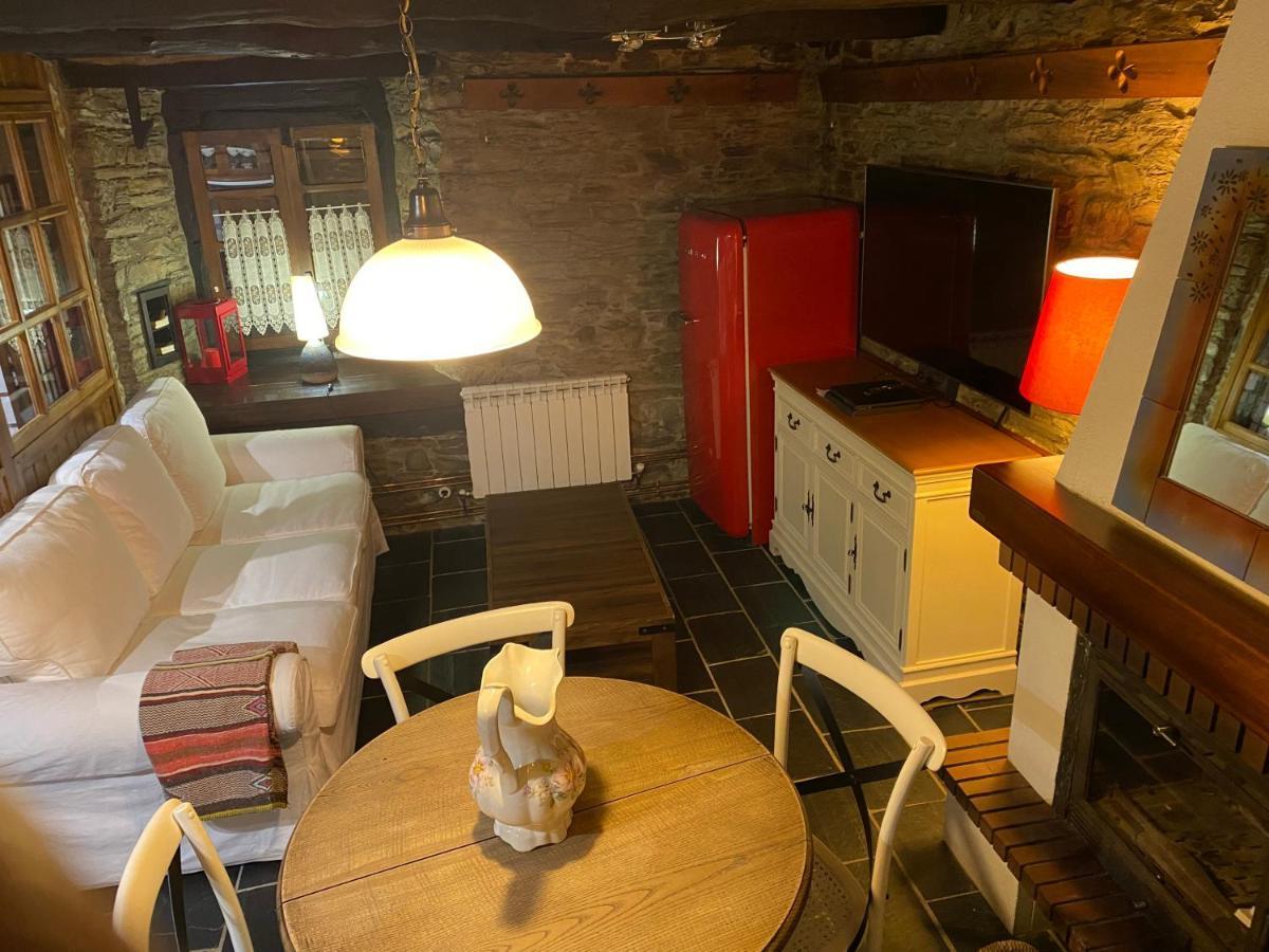 Casas Rurales Tareira En Taramundi Εξωτερικό φωτογραφία