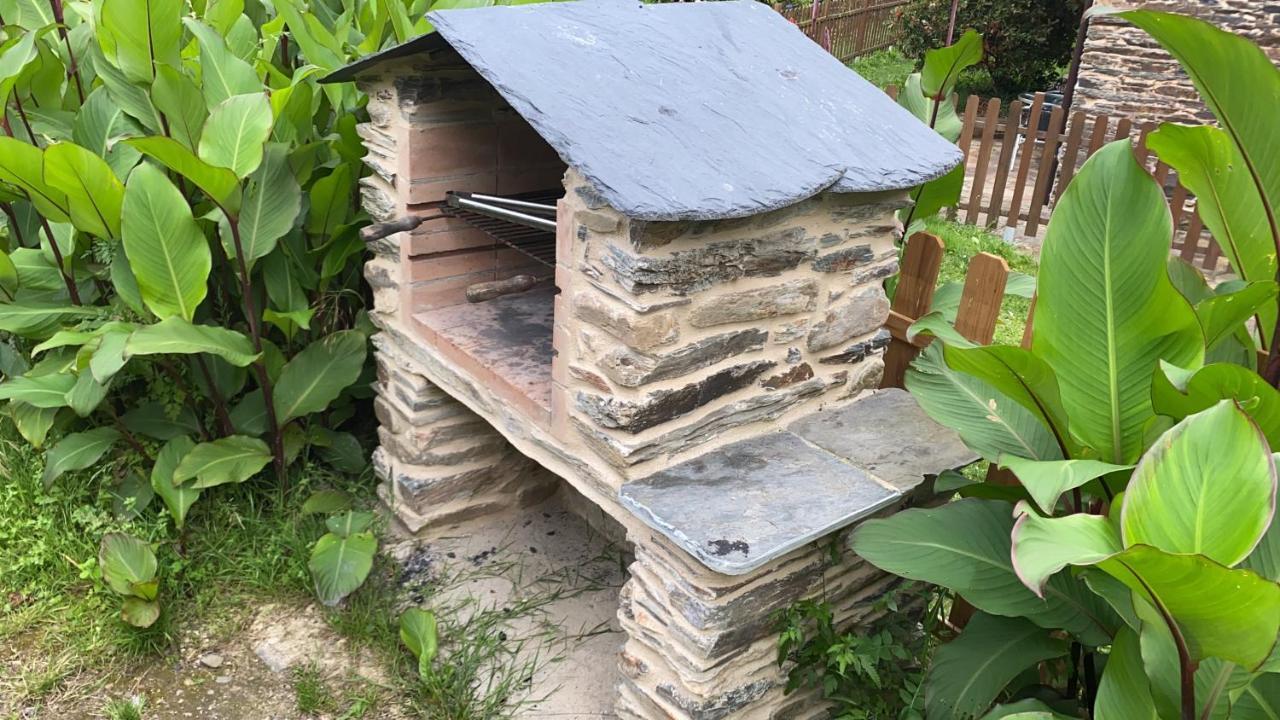 Casas Rurales Tareira En Taramundi Εξωτερικό φωτογραφία