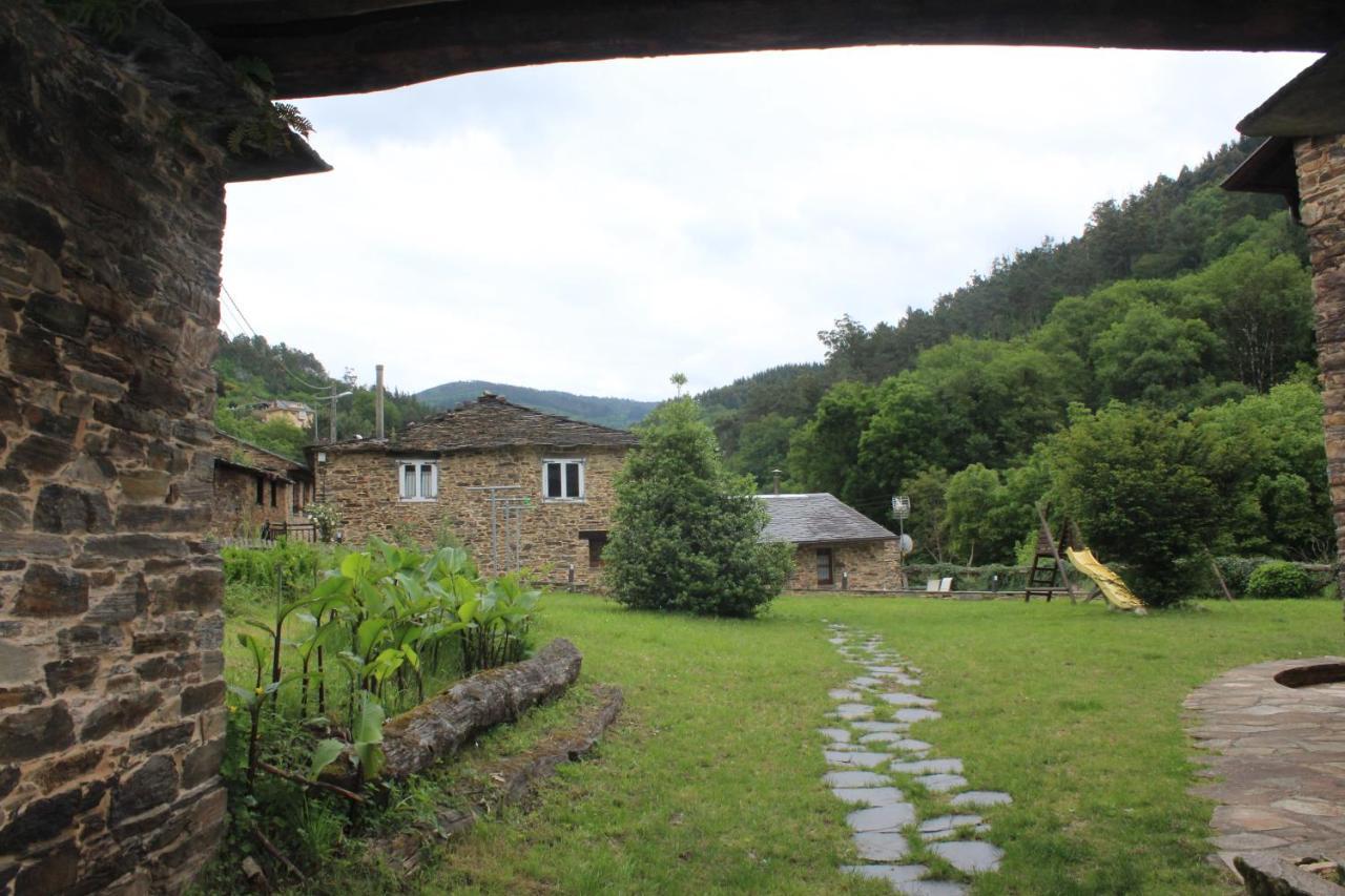 Casas Rurales Tareira En Taramundi Εξωτερικό φωτογραφία